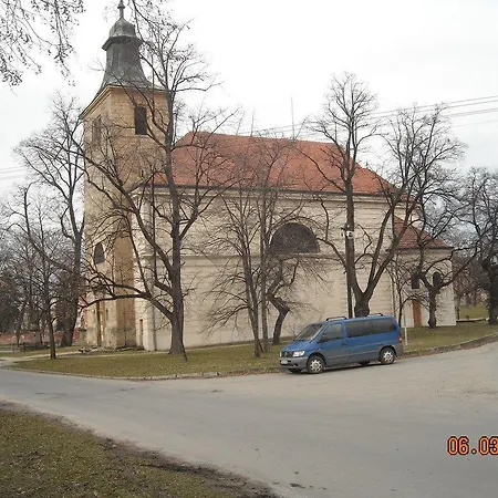 Nice House In Country Style Near Prague Feriehus